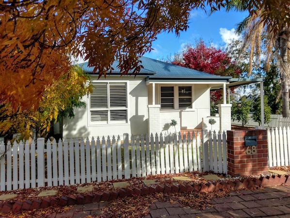 Shady Corner Cottage 