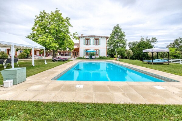 Holiday Home Swimming Pool