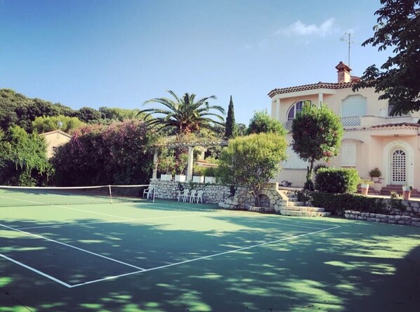 Sports court