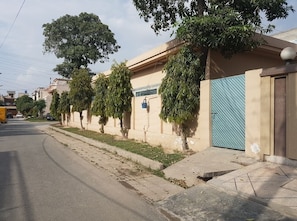 Enceinte de lâhĂ©bergement