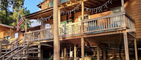 Cabin #4 sleeps 7 via 1 queen bdrm, 2nd w/ full bed, & loft w/ 3 twin beds.
