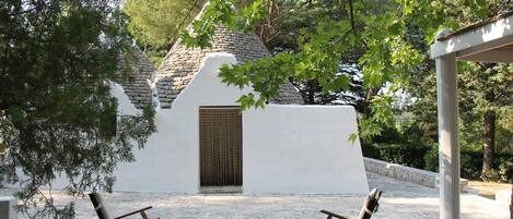 Il Trullo  - la facciata e l'ingresso