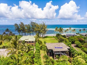 Koaniani from the air - Note the close proximity of the sandy shoreline from the house.  Empty lot between house and beach equals more privacy.