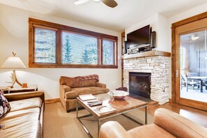 Breckenridge BlueSky 2 Bedroom Residence Living Room