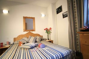 Bedding configurations vary per unit - please let us know if you have a preference!