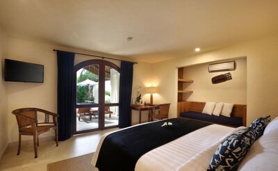 1 BR Private Pool Villa in Central Seminyak, Close to Shops, Restos and SPAs