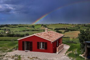 "La Chioccia" - das Ferienhaus mit Panorama über die Rebberge