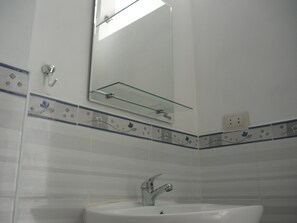 OneChako 101 - Apartamento De Estreno: Bao Completo
