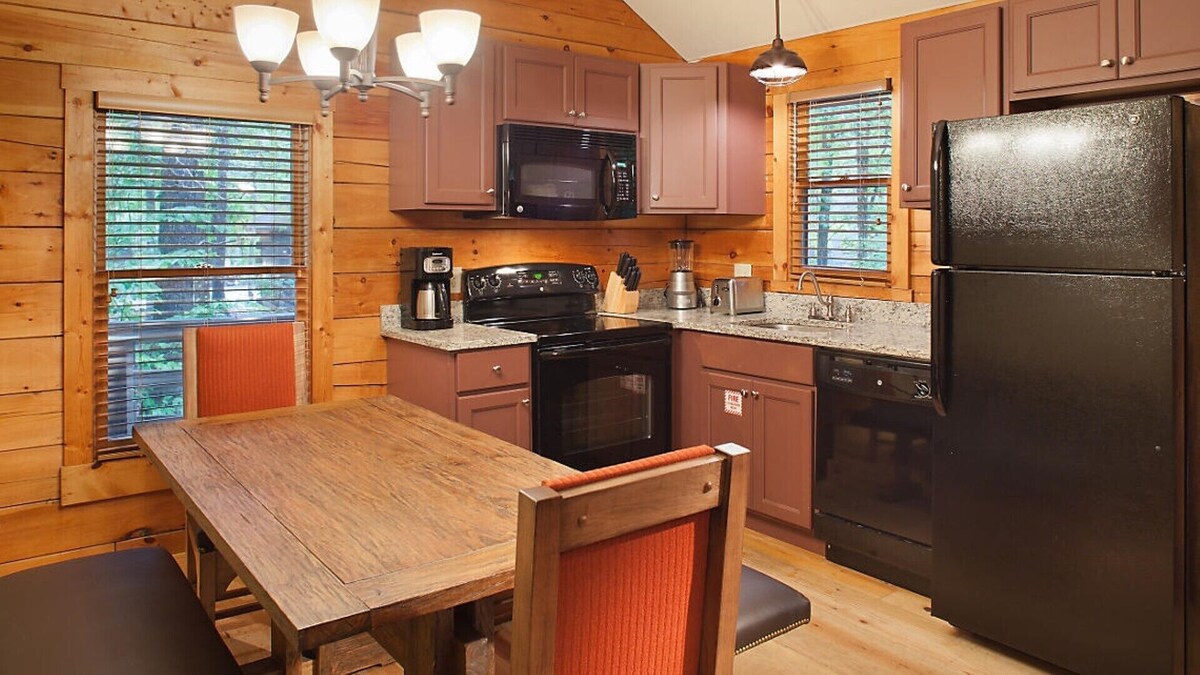 Shenandoah Crossing, Gordonsville, VA -746 sq. ft. 2bd/2bh Townhouse sleeps 6.