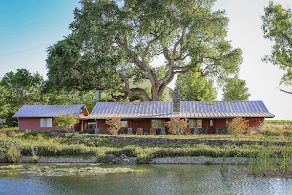 Front of vineyard home