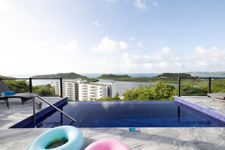 Panoramic sea views