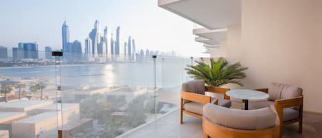 Holiday rental with sea views at Five Hotel in Palm Jumeirah Dubai