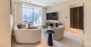 Holiday rental with sea views at Five Hotel in Palm Jumeirah Dubai