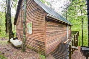 Ramp entrance to Hidden Chalet