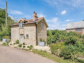 Picturesque holiday cottage | Mill Cottage, Hawkchurch, near Lyme Regis