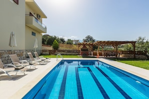 Private pool