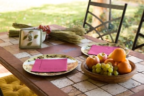Outdoor dining
