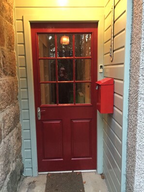 Cottage entrance