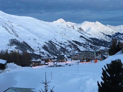 Apartment on the piste, sleeps 7, La Sapinière 