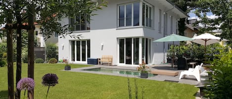 Unser gemütliches Haus mit Pool und Garten