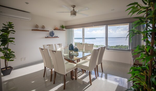 Dining room