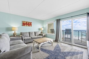 Living Area – Murphy Foldout Bed - Beach Views - Cable & Smart TV
