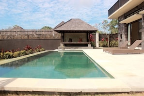 Private 3 Bedroom Villa with Huge Garden