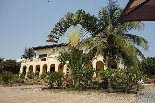Entrada de la propiedad