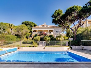 Fabulous villa with fenced pool only 10 minutes walk to Vale do Lobo beach A624 - 3