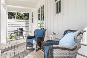1st Floor - Back Porch with Grill