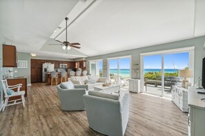 Main Living Area - Gulf View for Days