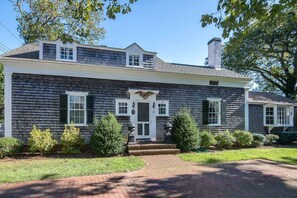 Front Entryway