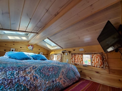 One of a kind tiny home with shared in-ground pool and hot tub