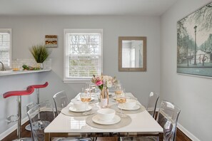 Dinning Table for 6