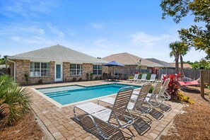 We have 8 lounges in all! Plenty of space for everyone!
