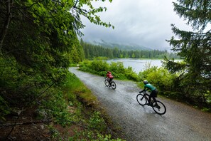 A 6-minute cycle to Lost Lake park and trails, Photo credit: Tourism Whistler/Graeme Meiklejohn