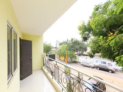 Crazy Homes stay-Palavakkam,Chennai