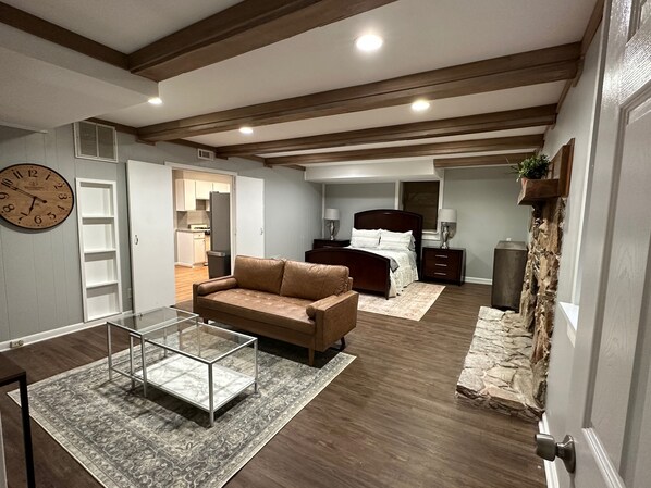 King size bed