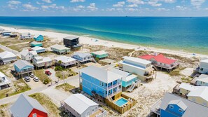 Just steps away from the beautiful beaches of Fort Morgan
