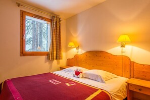 Bedding configurations vary - please specify your preferences with our team!