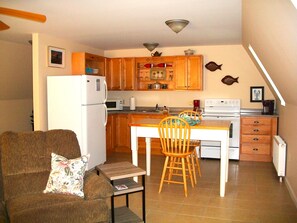 Fully stocked kitchen with everything you will need! 