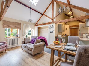 Open plan living space | The Parlour - Springfield Barns, Myddle, near Shrewsbury
