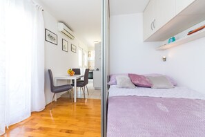 Living room & bed