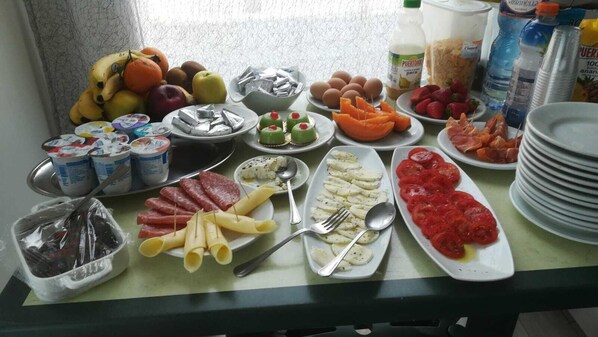 Breakfast meal