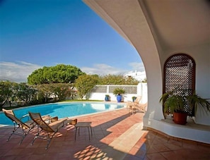 Five Bedroom villa beside the Praca in Vale do Lobo T129 - 5