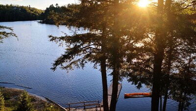 Waterfront cottages  deluxe 3 bedroom near muskoka  Pet Friendly  in Sunny Point Resort