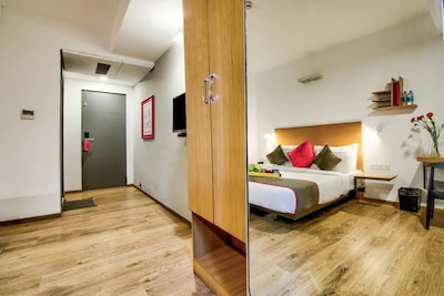 Fresh&Charming Stay with Artwork Rooms@Bangalore