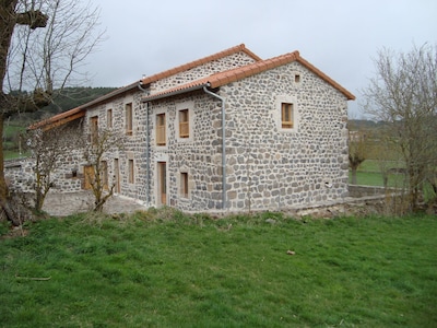 Gîte rural de Groupe - 3 épis " L'estaou "  - 15 personnes (19 couchages)