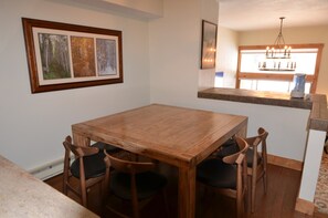 Dining Area - Gorgeous dining area large enough for the entire party.