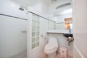 Argyle 1 Bed (15) 80 m2 Phratamnak